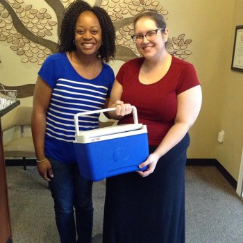 Donor mom Shanita and MMBNT staff Courtney